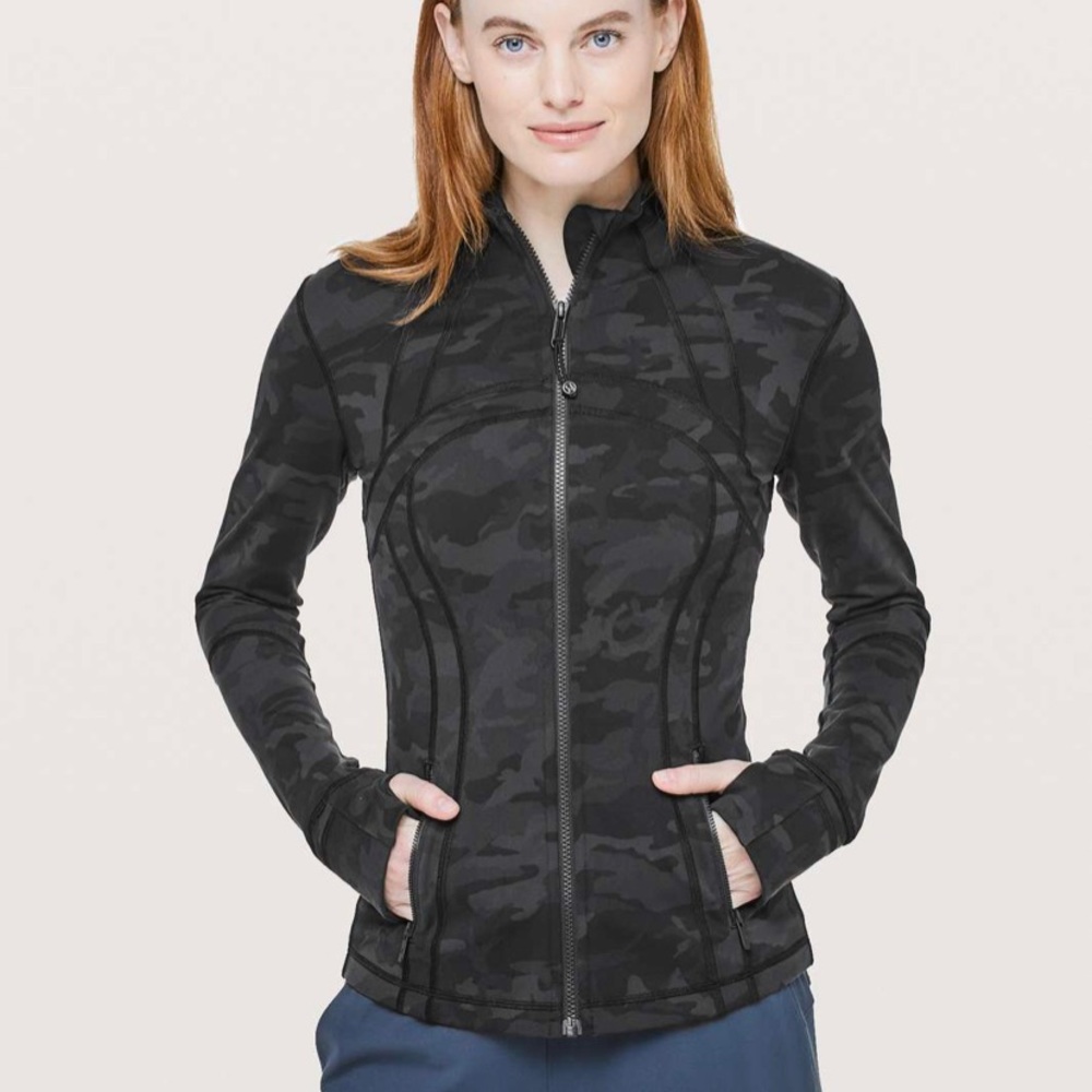 Lululemon women’s camo define jacket size 8
